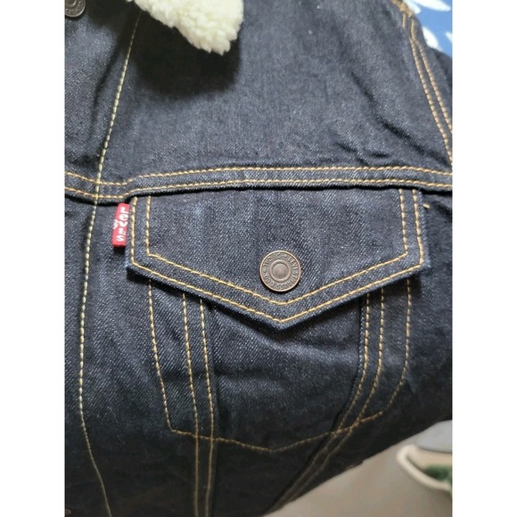 Levi's Denim Trucker Jacket Sherpa Collar Lined Dark Wash Size S - Picture 9 of 9